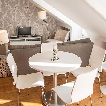 Flh Chiado Terrace Flat Apartment Lisbon Luaran gambar